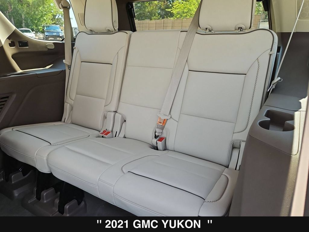 Used 2021 GMC Yukon Denali w/ Denali Ultimate Package AWD/4WD image 18