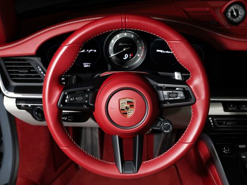 Used 2025 Porsche 911 Turbo S image 78