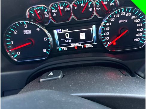 Used 2019 Chevrolet Tahoe LT RWD image 20