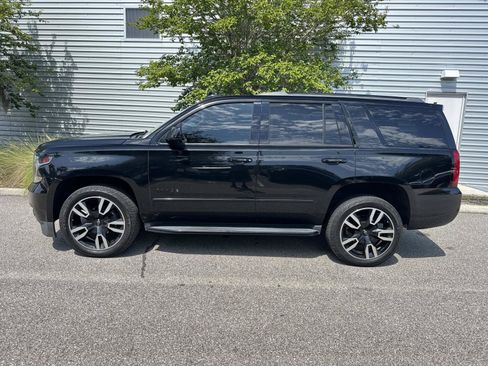 Used 2019 Chevrolet Tahoe Premier w/ RST Edition RWD image 2
