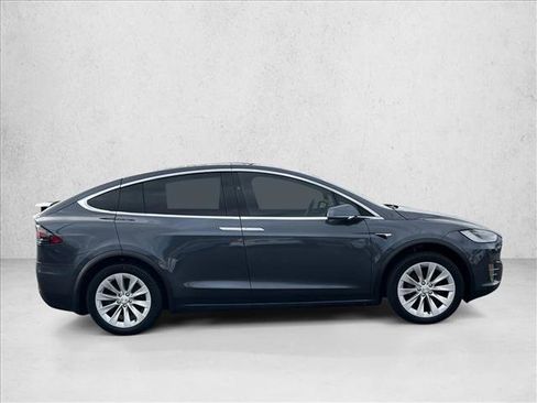 Used 2020 Tesla Model X Long Range image 4