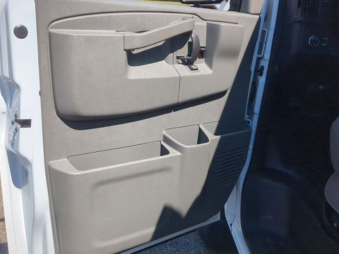 New 2025 GMC Savana 3500 w/ Power Convenience Package image 19