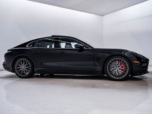 New 2026 Porsche Panamera Turbo image 9