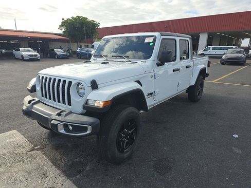 Used 2021 Jeep Gladiator Sport AWD/4WD image 1