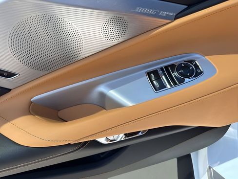 Used 2022 Chevrolet Corvette Stingray Preferred Cpe w/ Z51 Performance Package image 23