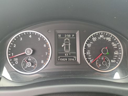 Used 2015 Volkswagen Tiguan S image 18