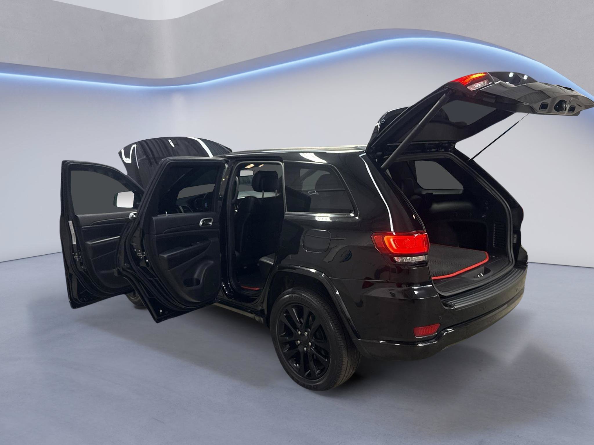 Used 2019 Jeep Grand Cherokee Altitude RWD image 12