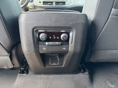 Used 2023 Chevrolet Tahoe LT image 25