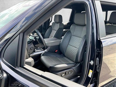 Certified 2024 Chevrolet Silverado 1500 ZR2 w/ Technology Package AWD/4WD image 26