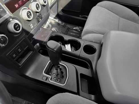 Used 2019 Toyota Sequoia SR5 AWD/4WD image 17