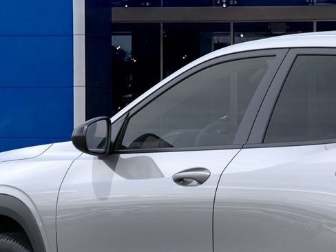 New 2026 Chevrolet Trax RS FWD image 12