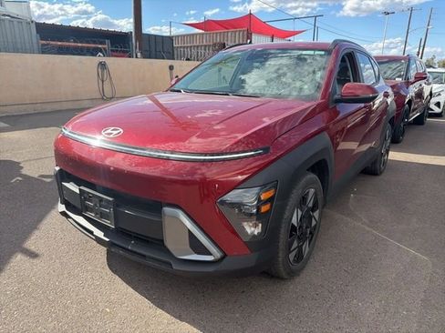 Used 2025 Hyundai Kona SEL image 5