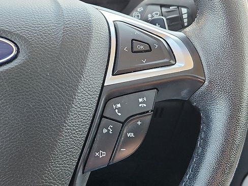 Used 2020 Ford Edge SEL w/ Convenience Package AWD/4WD image 22