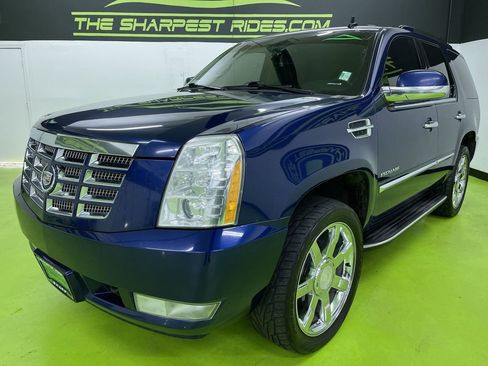 Used 2012 Cadillac Escalade Luxury image 5