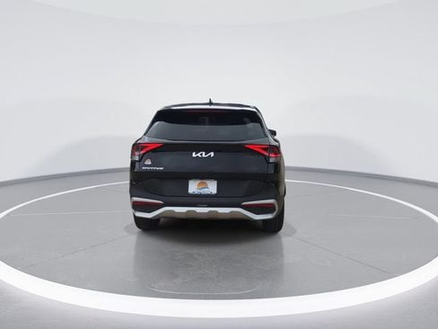 Used 2025 Kia Sportage LX FWD image 7