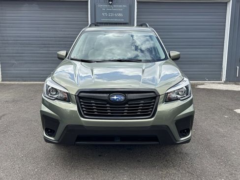 Used 2020 Subaru Forester Premium AWD/4WD image 5