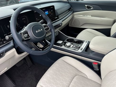 New 2026 Kia Carnival SX image 10