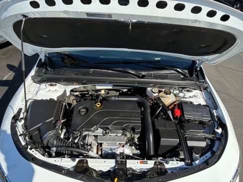 Used 2024 Chevrolet Malibu LT image 33