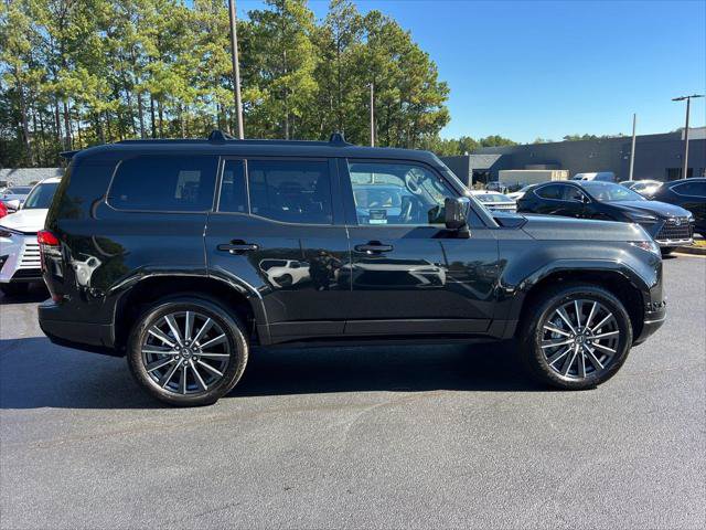 Certified 2026 Lexus GX 550 w/ Cold Area Package AWD/4WD image 4