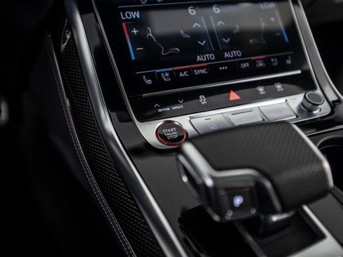 Used 2024 Audi SQ7 Prestige image 31