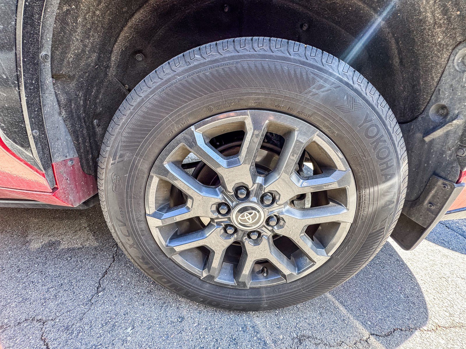 Used 2024 Toyota Sequoia Platinum AWD/4WD image 15