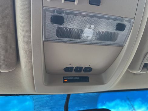 Used 2013 Chevrolet Suburban LTZ AWD/4WD image 79