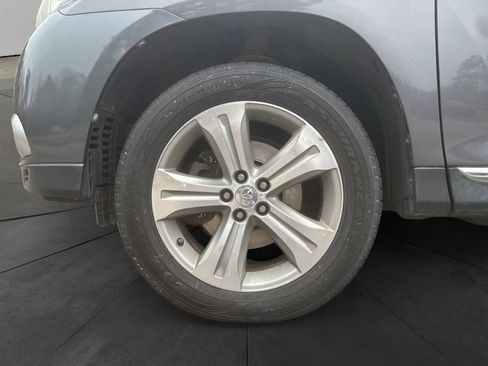 Used 2013 Toyota Highlander Limited image 14