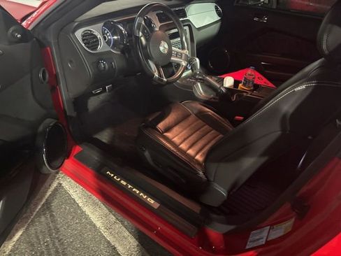Used 2014 Ford Mustang Premium image 6