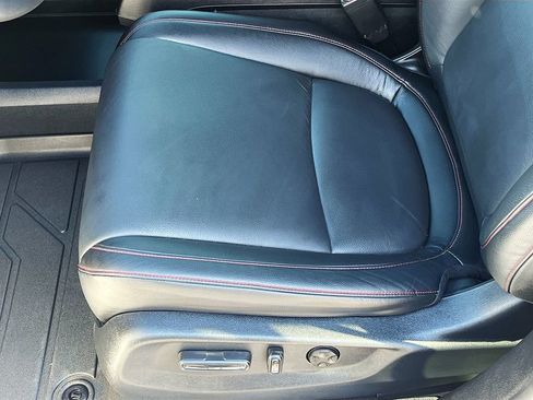Used 2024 Honda Odyssey Sport image 18