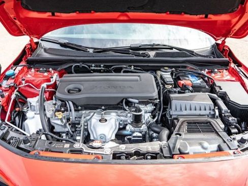Used 2025 Honda Civic Sport image 26