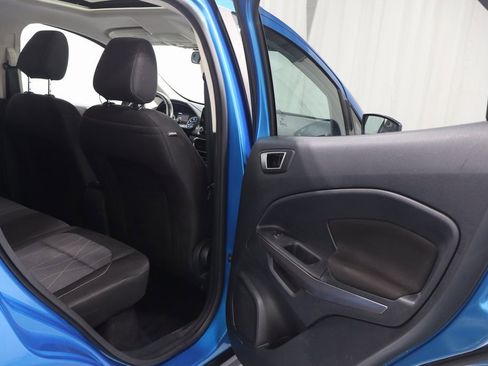 Used 2019 Ford EcoSport SE image 23