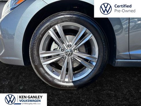 Used 2023 Volkswagen Jetta SE FWD image 9