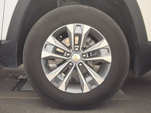 Used 2025 Chevrolet Equinox LT FWD image 5