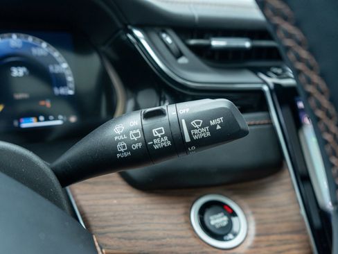 Used 2023 Jeep Grand Cherokee Summit w/ Adv Protech Group IV image 31