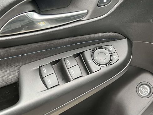 Used 2024 Buick Envista Sport Touring w/ Convenience I Package image 12