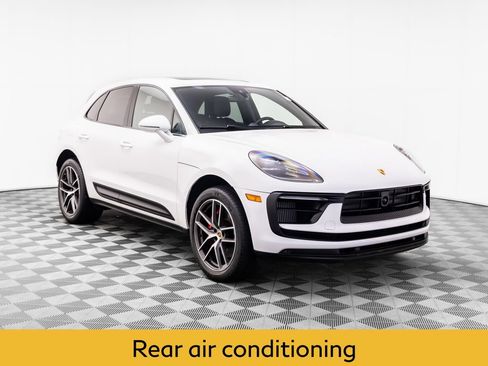Used 2023 Porsche Macan S AWD/4WD image 8