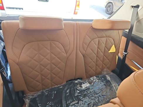 New 2026 BMW X7 xDrive40i w/ Executive Package image 13