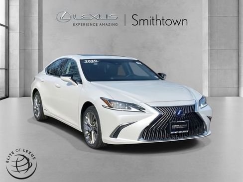 Certified 2020 Lexus ES 300h w/ Accessory Package image 1
