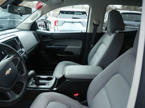 Used 2019 Chevrolet Colorado W/T w/ WT Convenience Package image 9