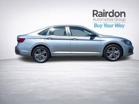Used 2024 Volkswagen Jetta SE FWD image 37