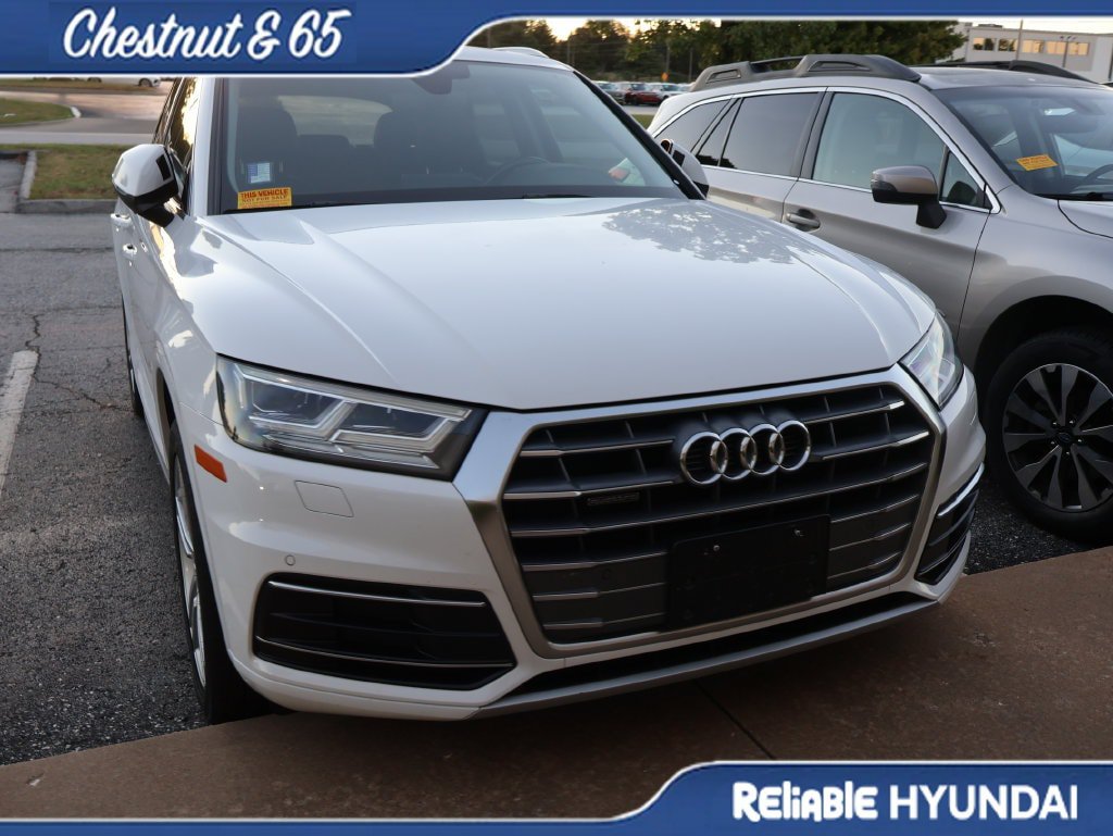 Used 2019 Audi Q5 2.0T Premium Plus w/ Premium Plus Package AWD/4WD image 3