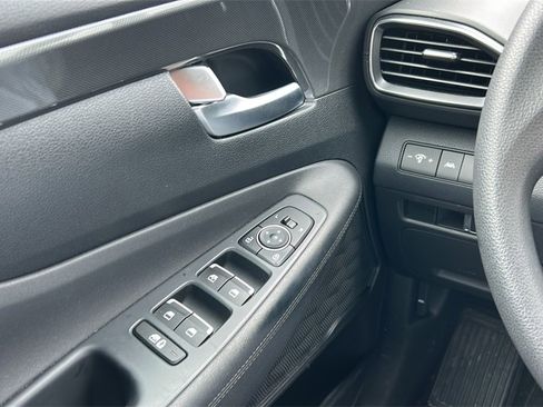 Certified 2023 Hyundai Santa Fe SE image 18