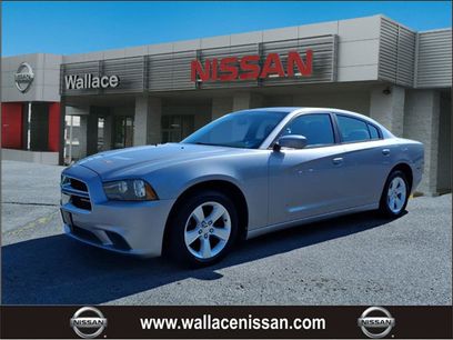 Used 2014 Dodge Charger SE w/ Connectivity Group