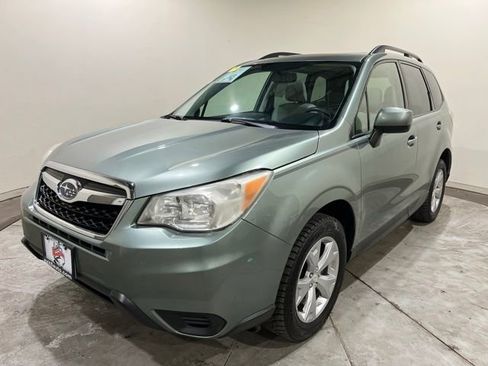 Used 2015 Subaru Forester 2.5i Premium w/ All-Weather Package image 5