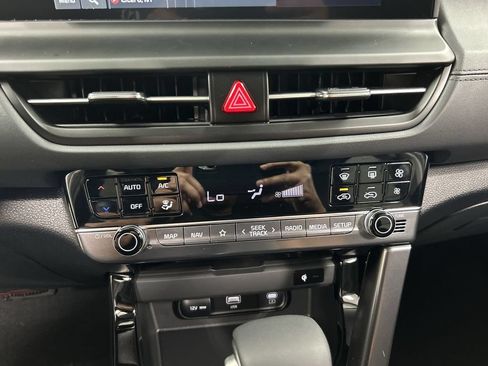 New 2026 Kia Seltos EX AWD/4WD image 17