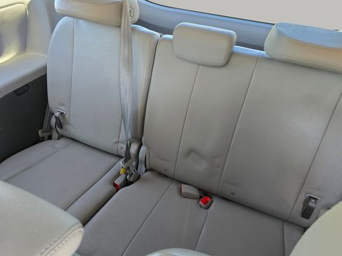 Used 2017 Toyota Sienna XLE Premium FWD image 30