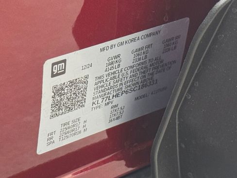 Used 2025 Chevrolet Trax LT image 27