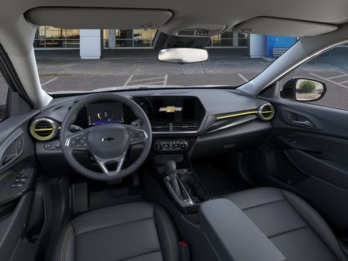 New 2026 Chevrolet Trax ACTIV w/ Driver Confidence Package FWD image 16