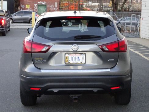 Used 2017 Nissan Rogue Sport S w/ S Appearance Package image 6