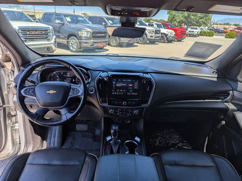 Used 2022 Chevrolet Traverse Premier AWD/4WD image 23